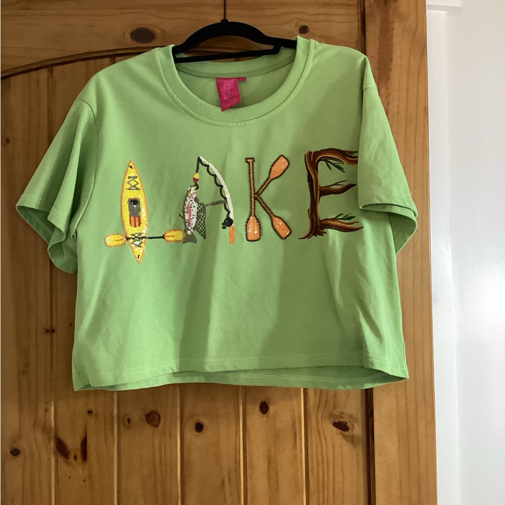QUEEN OF SPARKLES Lime Green Graphic Crop Tee
